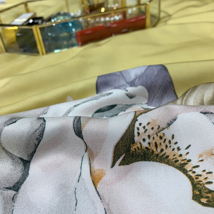 91家纺网 家纺一手货源 找家纺 棉生活家纺 2025新款春夏莫代尔天丝夏被 邂逅花语-黄