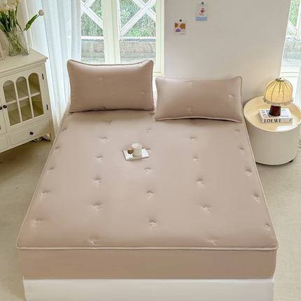 萌飞 2025新款A类亲肤大豆棉刺绣夹棉床笠床褥学生床垫 银杏叶驼