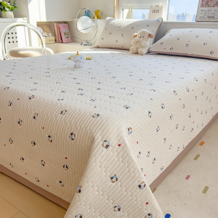 91家纺网 家纺一手货源 找家纺 慕木家纺 2025新款A类高克重四季款针织棉双层纱多功能床盖可铺可盖 开心小狗