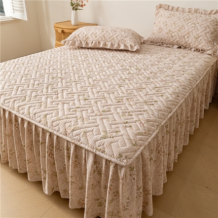 屹成家纺 2025新款水洗泡泡棉床裙 花团锦簇