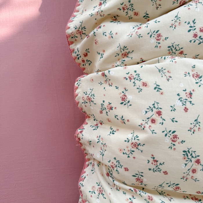 91家纺网 家纺一手货源 找家纺 金丝鸟家纺 2025新款全棉双层纱贝壳边四件套花卉系列 浅汐