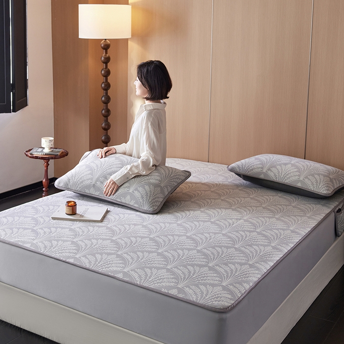 91家纺网 家纺一手货源 找家纺 千朵森 2025新款冰岛冰感丝床笠款凉席三件套-风格二 冰岛-山梗灰