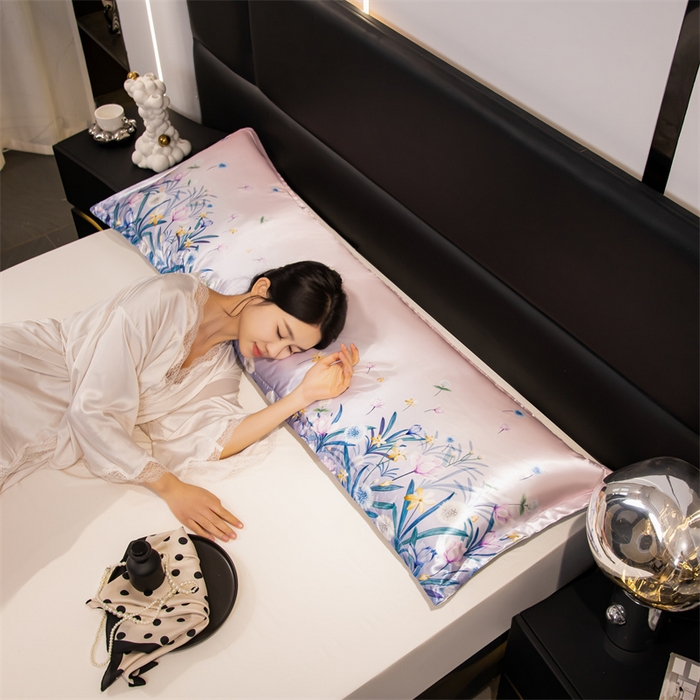 91家纺网 家纺一手货源 找家纺 梦舒羽 2025新款可水洗冰丝双人枕套凉爽情侣枕头套枕芯套 迷雾