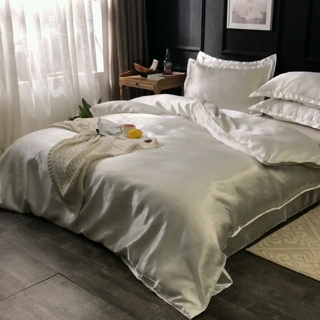 91家纺网 家纺一手货源 找家纺 经年 2025年特价款丝绸水洗冰丝四件套-四件套 直播爆款 纯白