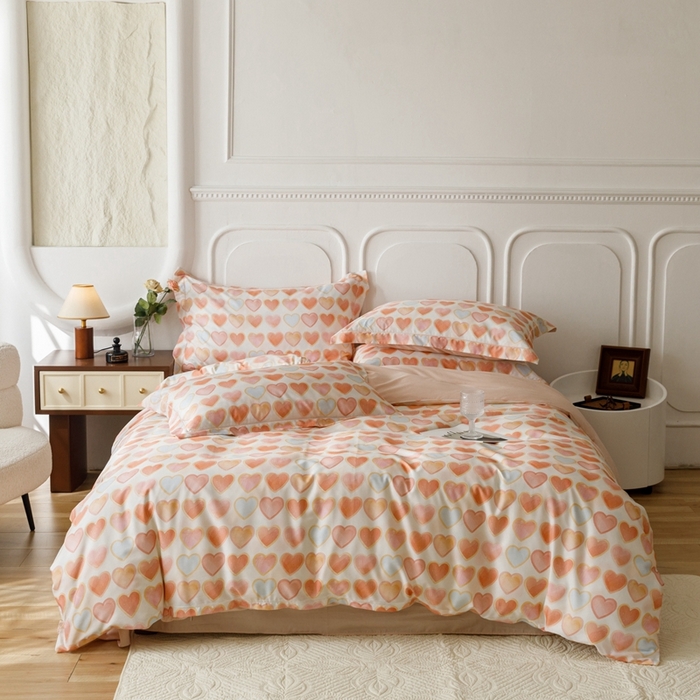 91家纺网 家纺一手货源 找家纺 金奇达2025新款【休闲午后】-轻氧水光莱赛尔四件套（标准号全网控价（折后券后）不低于258） 粉雾爱心