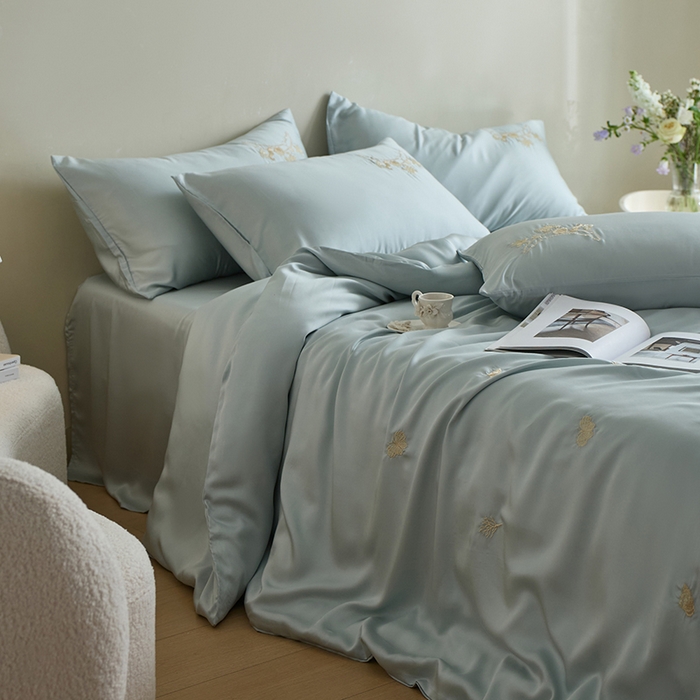 91家纺网 家纺一手货源 找家纺 千朵森 2025新款60s奥地利进口兰精天丝四件套-星慕 星慕-电光蓝