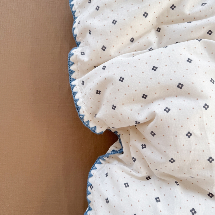 91家纺网 家纺一手货源 找家纺 金丝鸟家纺 2025新款全棉双层纱贝壳边四件套花卉系列 四叶纹