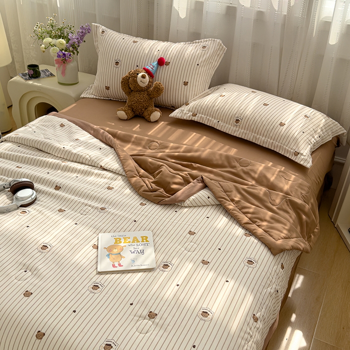 91家纺网 家纺一手货源 找家纺 芯恋家居 2025新款针织棉双层纱夏被夏被四件套 波比熊