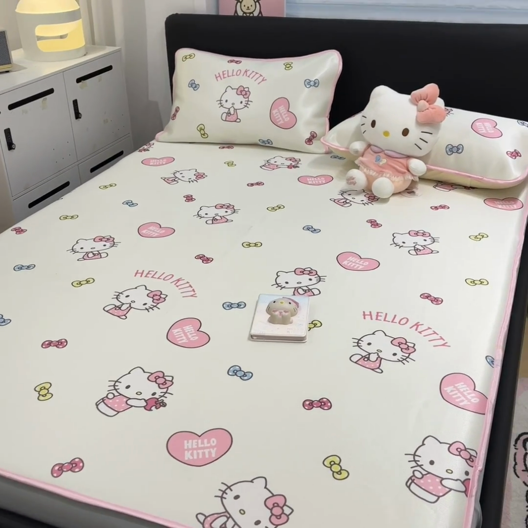 91家纺网 家纺一手货源 找家纺 暮思家居 2025新款三丽鸥正版授权数码印花A类可机洗1200D冰丝凉席三件套床笠款系列 床笠款-公主KT