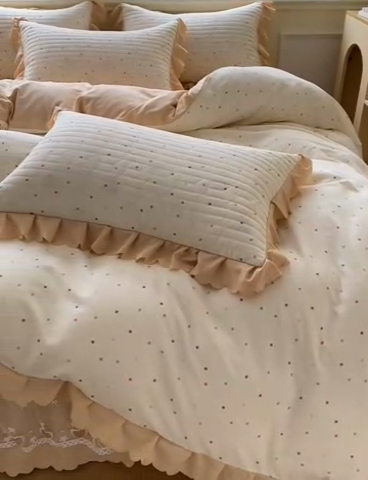 91家纺网 家纺一手货源 找家纺 珍爱家纺 2025新款A类针织棉双层纱夹棉床盖床裙花边单件三件四件套熊先生