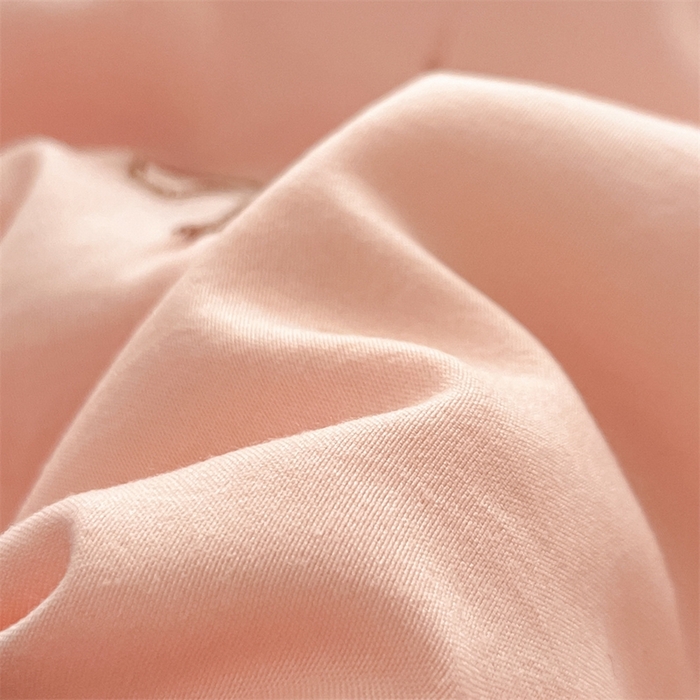 91家纺网 家纺一手货源 找家纺 盛秋家纺 2026新款A类水洗棉刺绣夏被 奶油粉蝴蝶结