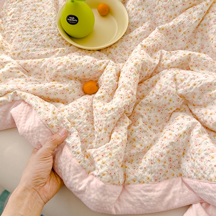 91家纺网 家纺一手货源 找家纺 2025新款A类印花泡泡纱大豆夏凉被被子被芯 花韵