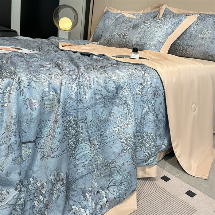 91家纺网 家纺一手货源 找家纺 笙意家纺 2025新款水洗冰丝数码印花拼角宽边夏被 菲尔德-卡其