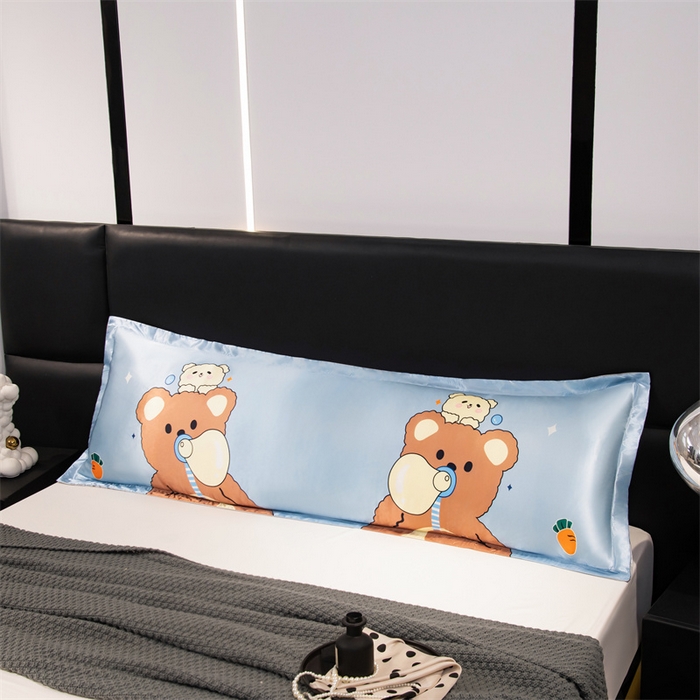 91家纺网 家纺一手货源 找家纺 梦舒羽 2025新款可水洗冰丝双人枕套凉爽情侣枕头套枕芯套 乖巧熊宝