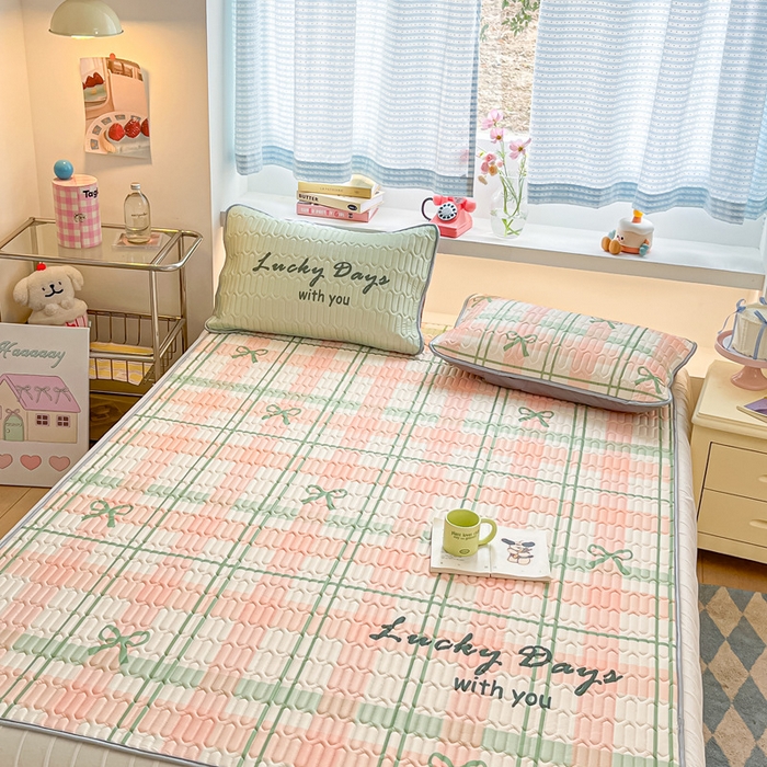 91家纺网 家纺一手货源 找家纺 川悦生活 2025新款大阪凉感丝凉席 杏仁奶芙