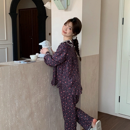 91家纺网 家纺一手货源 找家纺 （总）妍景家居生活馆 2025新款紫罗兰翻领碎花蕾丝套装25009