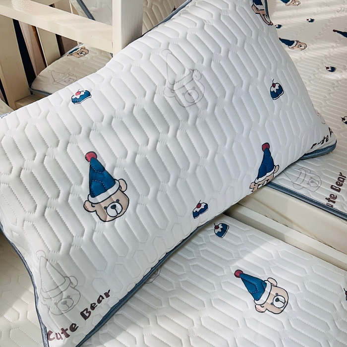 91家纺网 家纺一手货源 找家纺 小虾米 2025乳胶凉席上下床床笠 圣诞小熊