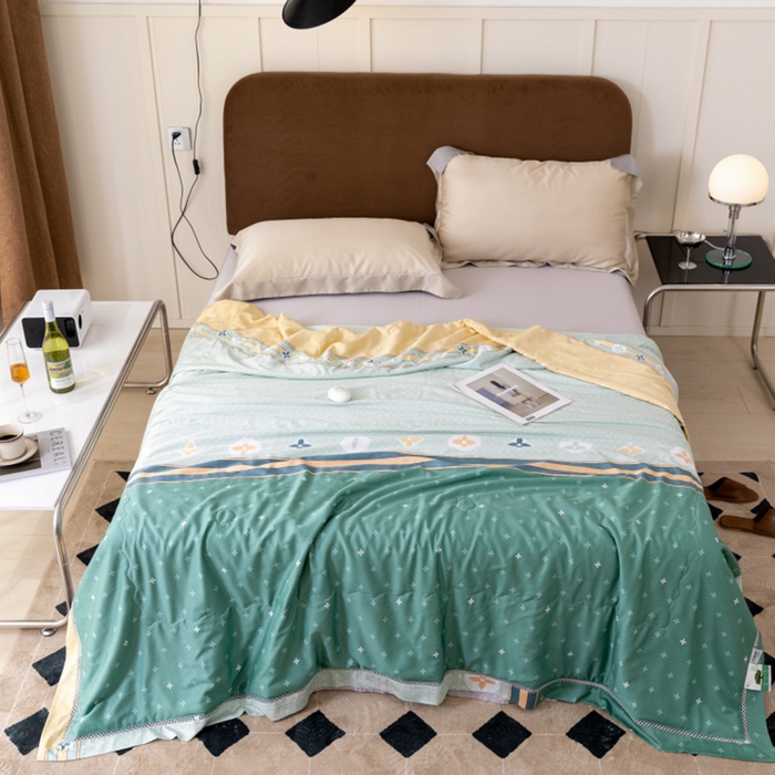 91家纺网 家纺一手货源 找家纺 棉生活家纺 2025新款春夏莫代尔天丝夏被 戴斯绿