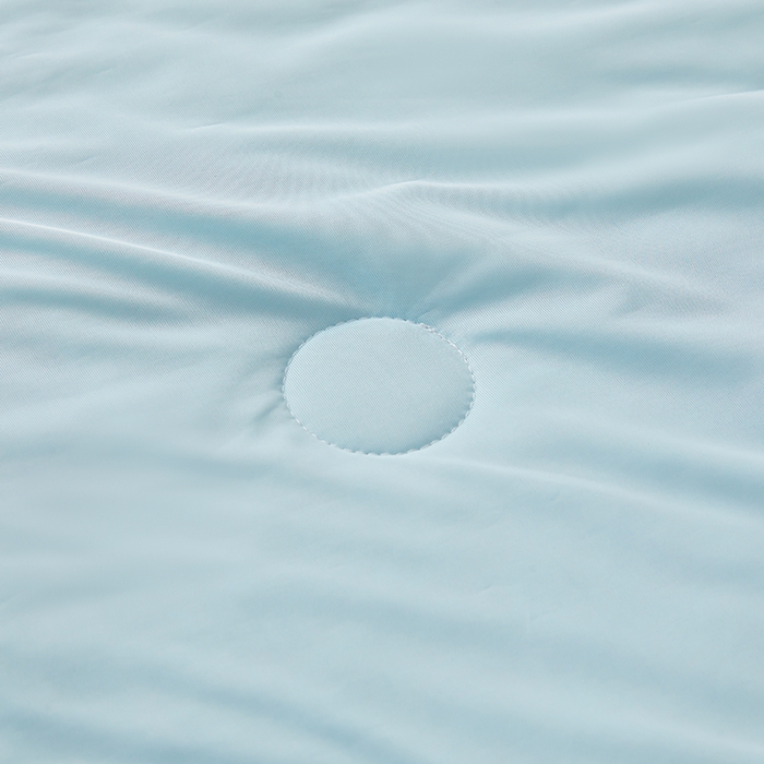 91家纺网 家纺一手货源 找家纺 居易简 2025新款夏被空调被A类云母氨纶凉感丝夏凉被（可供外贸跨境）  雾兰+山灰