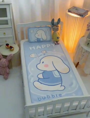 91家纺网 家纺一手货源 找家纺 八零年代 2025新品云柔牛奶丝儿童凉席套件蓝色小狗