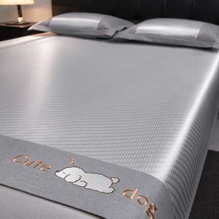 91家纺网 家纺一手货源 找家纺 （总）孩子王家纺2025新款轻柔丝凉席冰丝席-可爱小狗