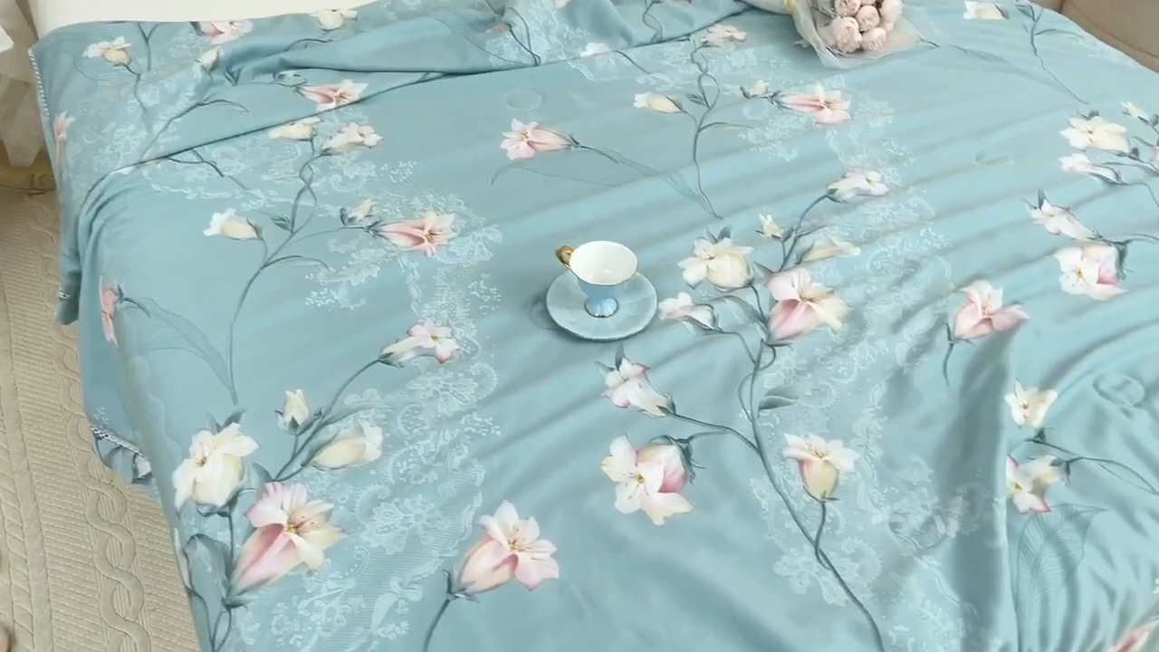 91家纺网 家纺一手货源 找家纺 棉生活家纺 2025新款春夏莫代尔天丝夏被 洛神蓝