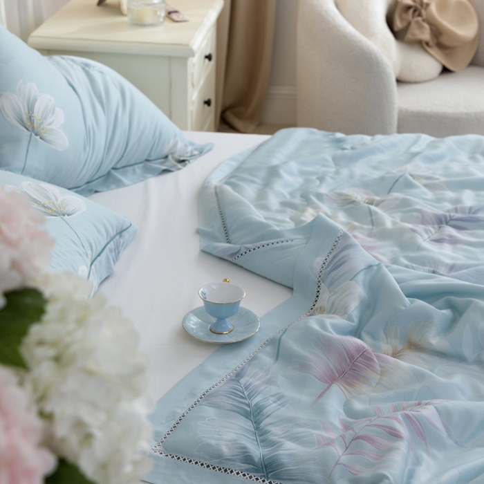 91家纺网 家纺一手货源 找家纺 棉生活家纺 2025新款春夏莫代尔天丝夏被 彩羽