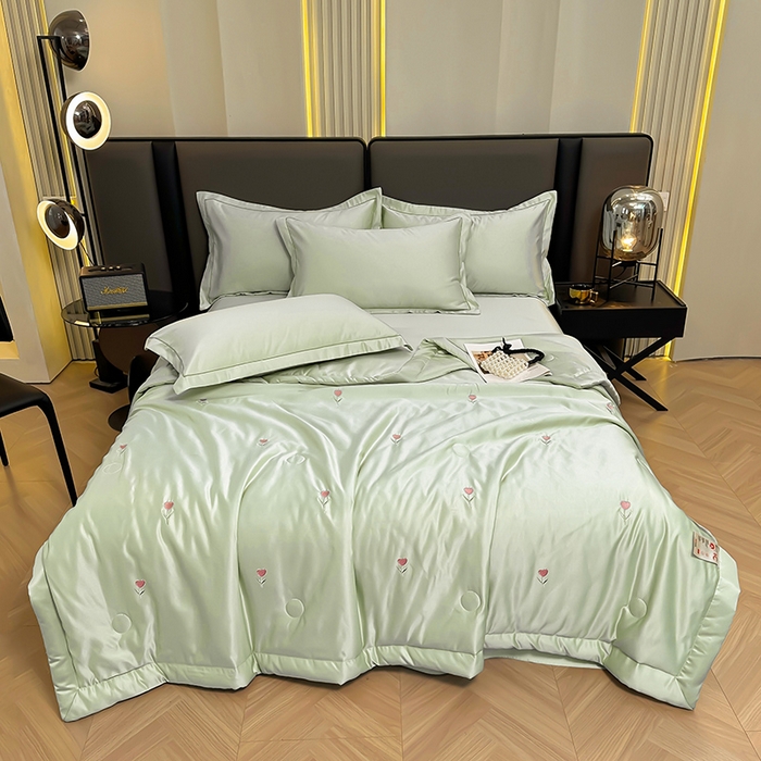 91家纺网 家纺一手货源 找家纺 满羽家纺 2025新款水洗冰丝刺绣夏被四件套 花朵绿