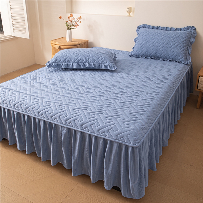 91家纺网 家纺一手货源 找家纺 屹成家纺 2025新款水洗泡泡棉床裙三件套 帝天蓝