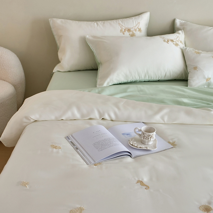 91家纺网 家纺一手货源 找家纺 千朵森 2025新款60s奥地利进口兰精天丝四件套-星慕 星慕-莱茵绿