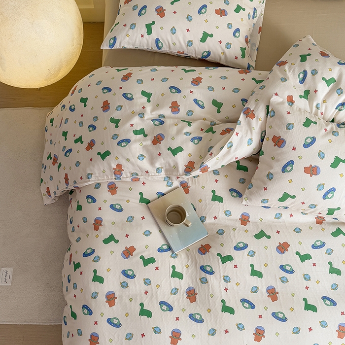 91家纺网 家纺一手货源 找家纺 2025新品全棉A类双层纱卡通风系列四件套 漫游太空