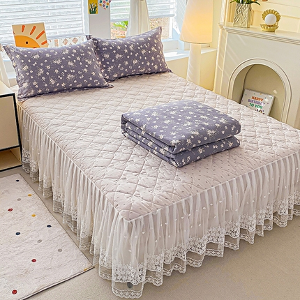 91家纺网 家纺一手货源 找家纺 提花大世界 2025直播爆款全棉活性印花夹棉床盖床裙花边四件套 美琳庄园-粉