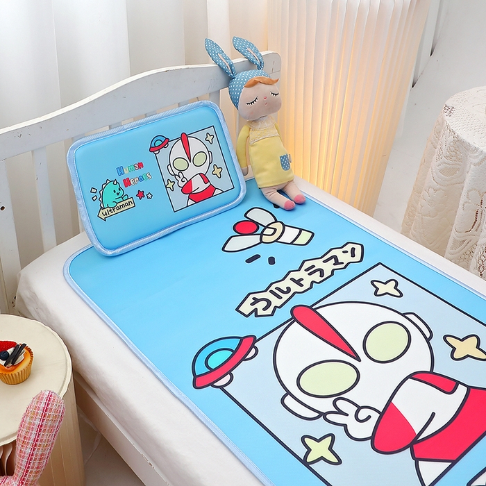 91家纺网 家纺一手货源 找家纺 八零年代 2025新品云柔牛奶丝儿童凉席套件凹凸曼