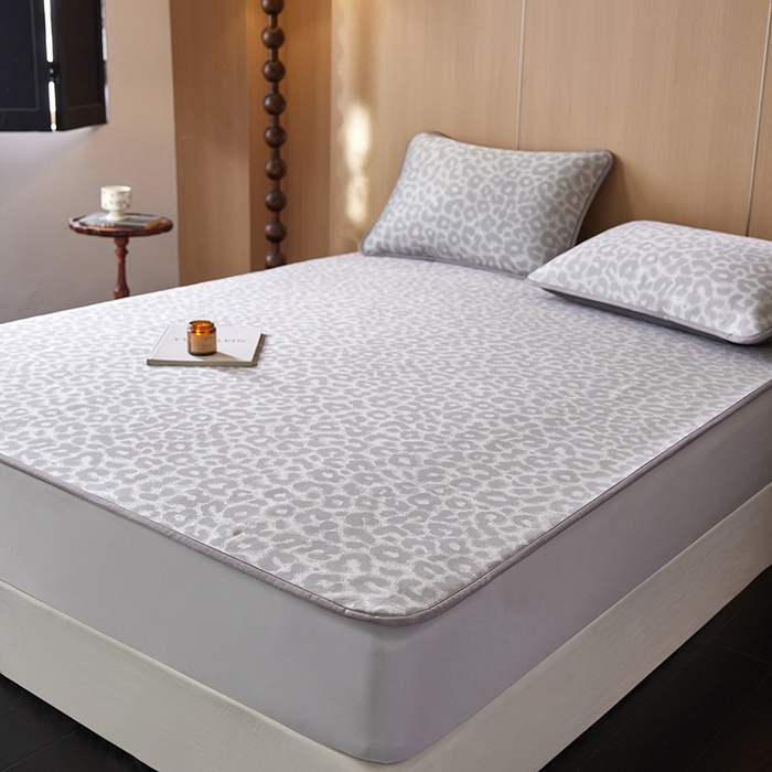 91家纺网 家纺一手货源 找家纺 千朵森 2025新款冰岛冰感丝床笠款凉席三件套-风格二 冰岛-山茶灰