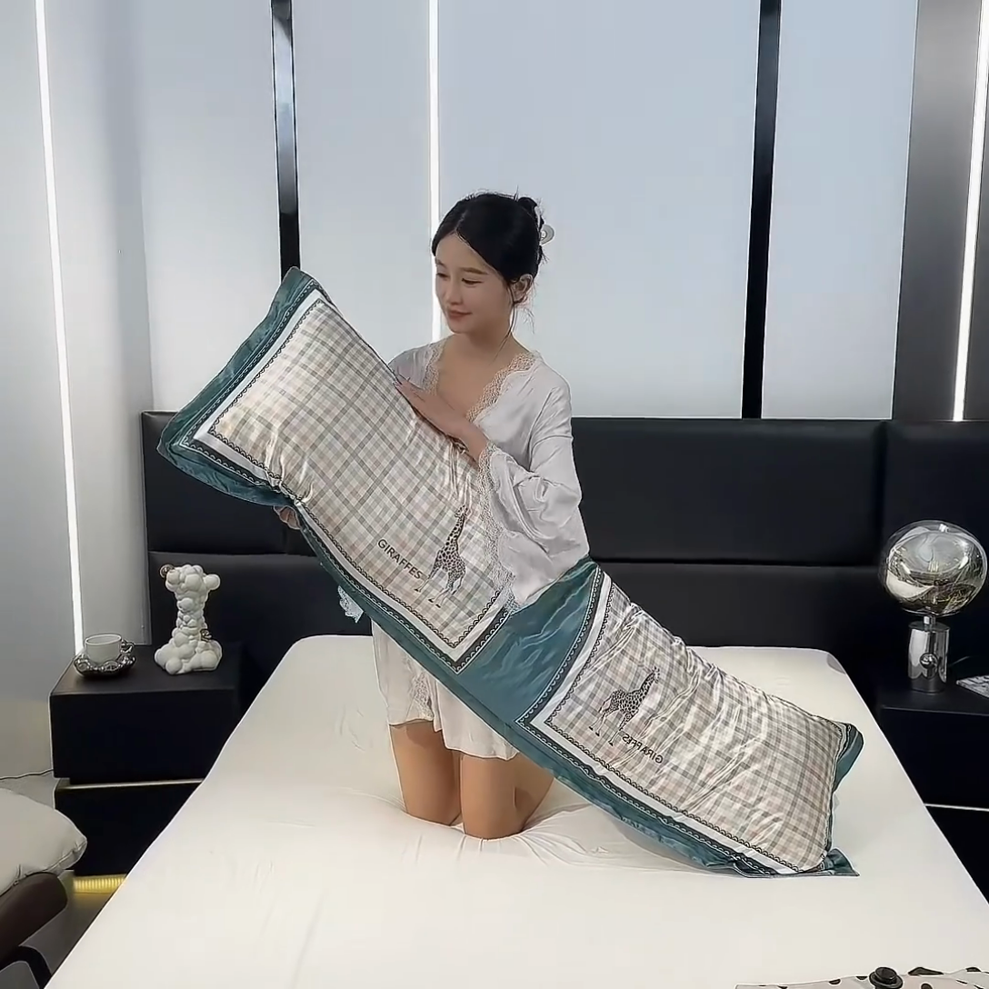 91家纺网 家纺一手货源 找家纺 梦舒羽 2025新款可水洗冰丝双人枕套凉爽情侣枕头套枕芯套 长颈鹿