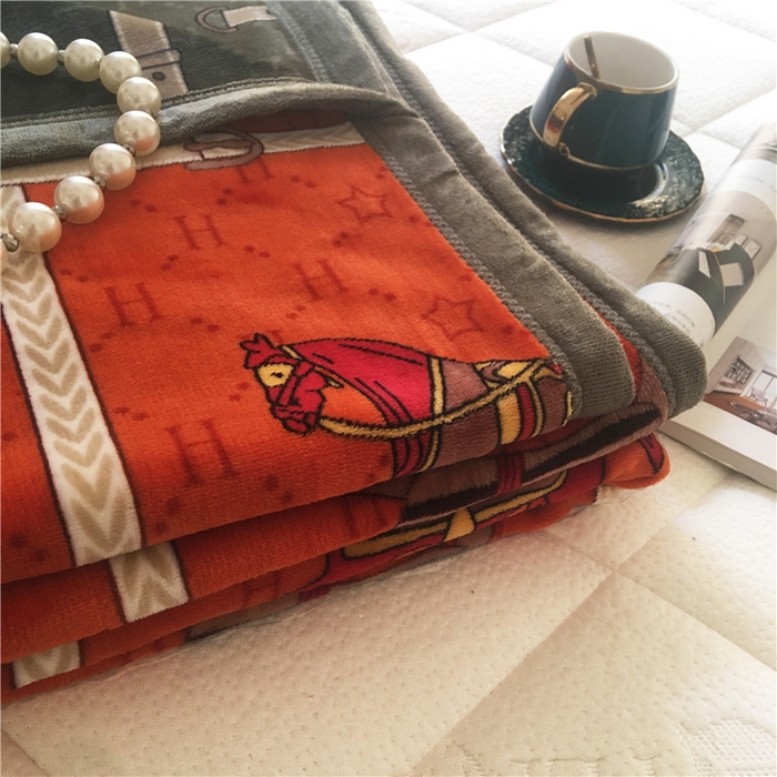 91家纺网 家纺一手货源 找家纺 卡奥2025AB版云貂绒毛毯直播爆款法莱绒休闲盖毯沙发毯午睡毯空调毯子 马车