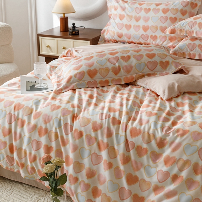 91家纺网 家纺一手货源 找家纺 金奇达2025新款【休闲午后】-轻氧水光莱赛尔四件套（标准号全网控价（折后券后）不低于258） 粉雾爱心