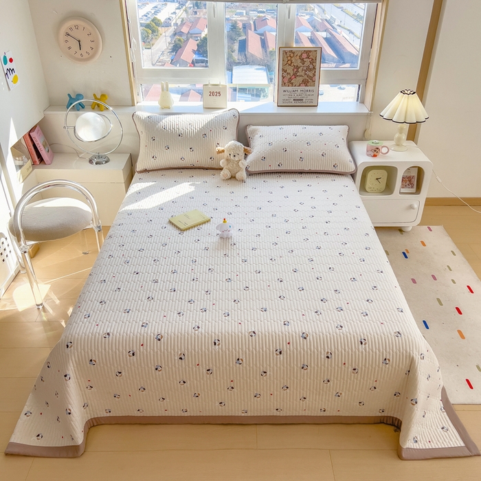 91家纺网 家纺一手货源 找家纺 慕木家纺 2025新款A类高克重四季款针织棉双层纱多功能床盖可铺可盖 开心小狗