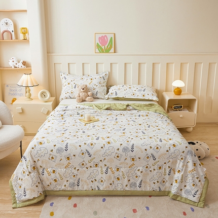 91家纺网 家纺一手货源 找家纺 欢乐季  2025新款A类抗菌双层纱大豆夏凉被空调被夏被四件套 贝贝熊