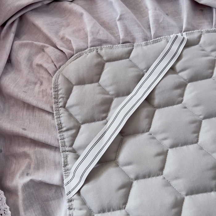 91家纺网 家纺一手货源 找家纺 情煊家纺 2025新款全棉印花小清新夹棉枕套 紫圆点