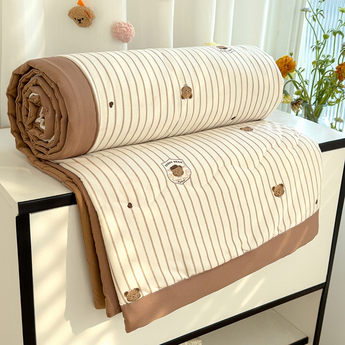 91家纺网 家纺一手货源 找家纺 芯恋家居 2025新款针织棉双层纱夏被夏被四件套 波比熊