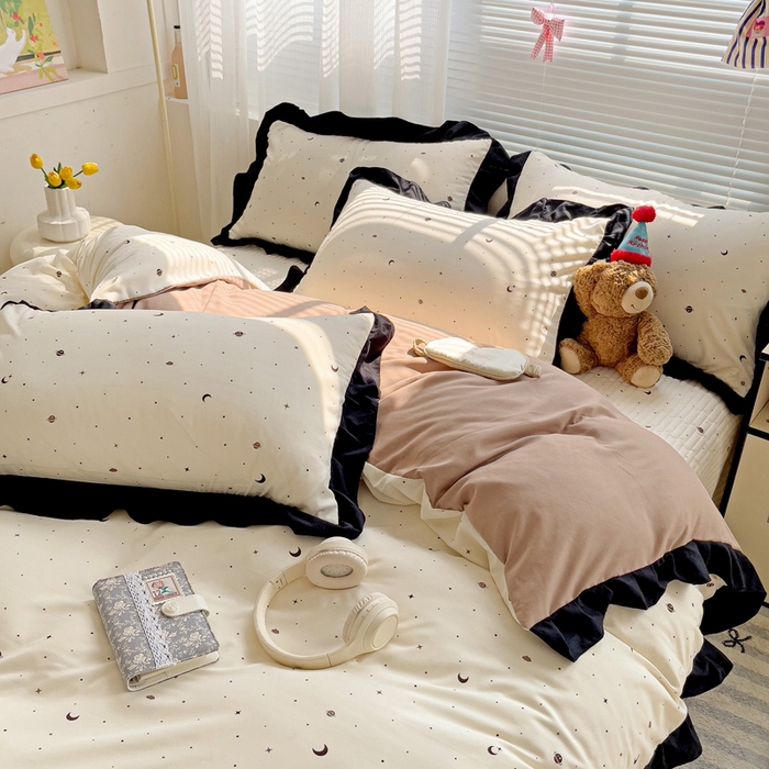 91家纺网 家纺一手货源 找家纺 富米莱（原臻工厂）2025新款A类针织双层纱赫本风床盖四件套 星空物语一咖