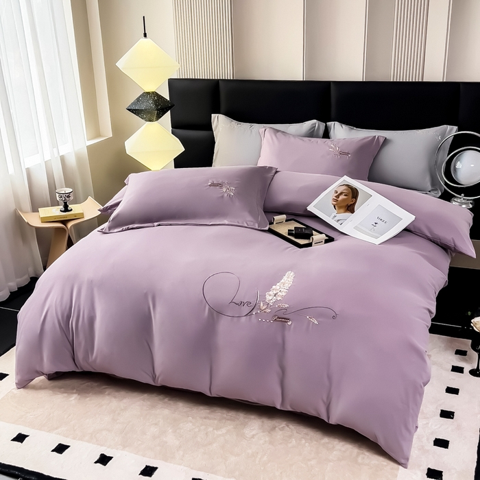 91家纺网 家纺一手货源 找家纺 曲之慕 2025新品四季款高端刺绣四件套简约可水洗轻奢纯色刺绣四件套 大麦优雅紫