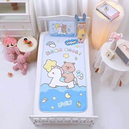 91家纺网 家纺一手货源 找家纺 八零年代 2025新品云柔牛奶丝儿童凉席套件快乐卡皮