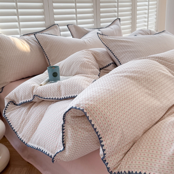 91家纺网 家纺一手货源 找家纺 金丝鸟家纺 2025新款全棉双层纱贝壳边四件套花卉系列 小花