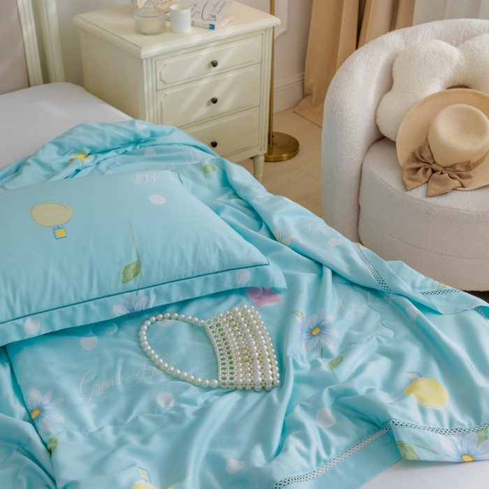 91家纺网 家纺一手货源 找家纺 棉生活家纺 2025新款春夏莫代尔天丝夏被 爱的味道