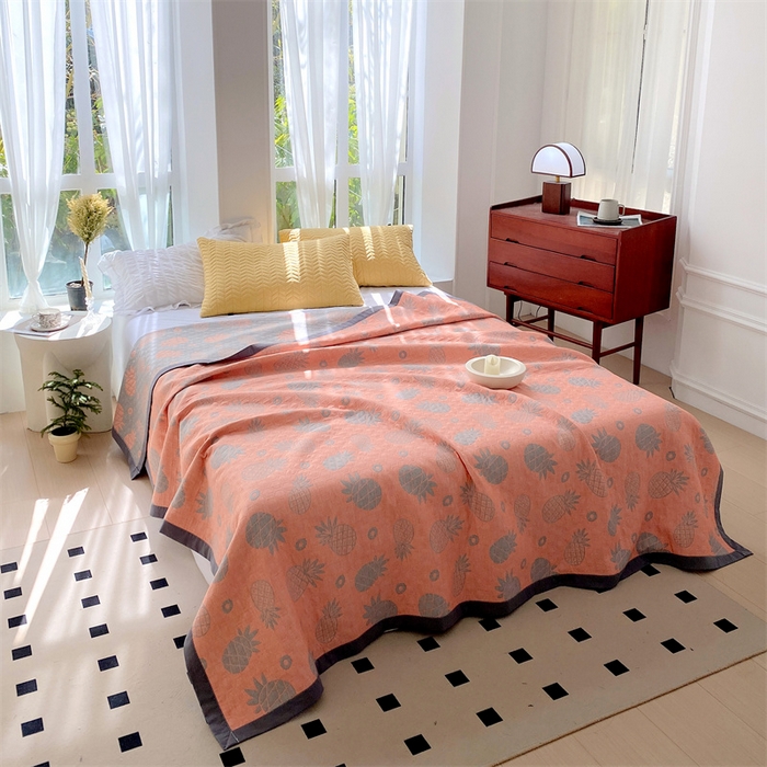 91家纺网 家纺一手货源 找家纺 鸣升家纺 2025新款a类全棉三层纱多功能毛巾被盖毯床单夏被空调被 菠萝气泡-粉