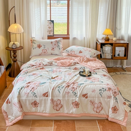91家纺网 家纺一手货源 找家纺 欢乐季  2025新款A类抗菌双层纱大豆夏凉被空调被夏被四件套 花影