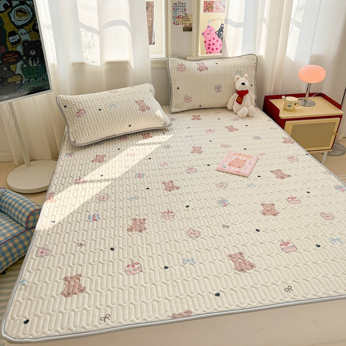 91家纺网 家纺一手货源 找家纺 慕尚家纺 2025新款小清新凉感丝乳胶席 甜品小熊