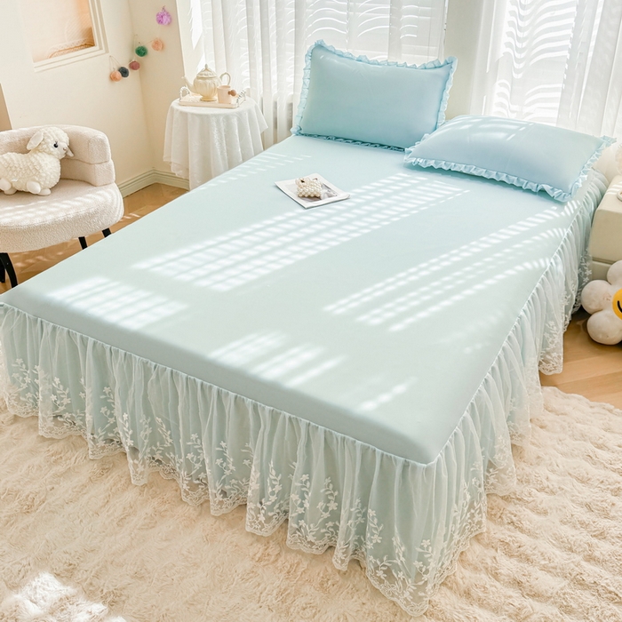 91家纺网 家纺一手货源 找家纺 LIFE.丽芙 2025春夏新款独家研发太空层凉感软席双层蕾丝边冰丝凉席床裙款 浅兰